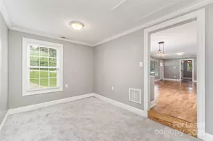 1164 Bradford Mountain Rd, Lenoir, NC 28645 - Photo 9