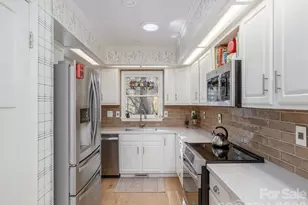 128 Camellia Way, Hendersonville, NC 28739 - Photo 13