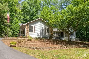 128 Camellia Way, Hendersonville, NC 28739 - Photo 5