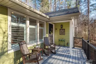 128 Camellia Way, Laurel Park, NC 28739 - Photo 5