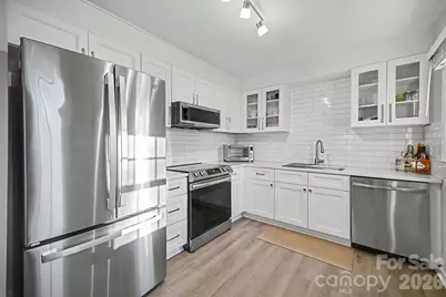 8001 Regent Park Lane, Charlotte, NC 28210 - Photo 5