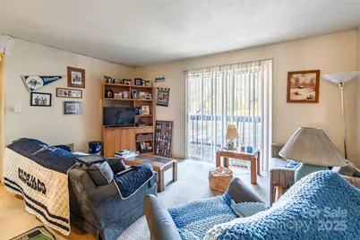 833 Farmhurst Drive, Charlotte, NC 28217 - Photo 3