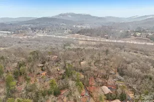 19 Hickory Ct Ln, Hendersonville, NC 28792 - Photo 45