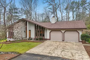 19 Hickory Ct Ln, Hendersonville, NC 28792 - Photo 39