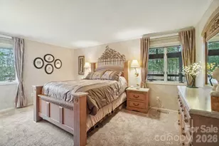 19 Hickory Ct Ln, Hendersonville, NC 28792 - Photo 21