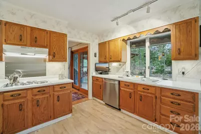 19 Hickory Court Lane, Hendersonville, NC 28792 - Photo 15