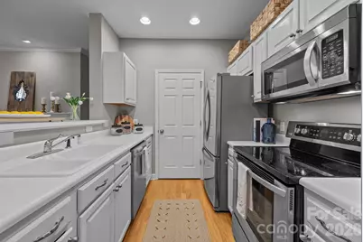 416 Queens Road #19, Charlotte, NC 28207 - Photo 3