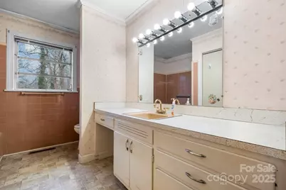 1177 2nd Street Place SE, Hickory, NC 28602 - Photo 15