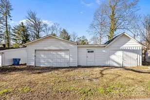 228 Grove St, Brevard, NC 28712 - Photo 9