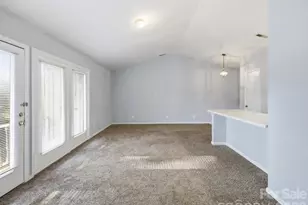 6146 Meadow Rose Ln, Charlotte, NC 28215 - Photo 13