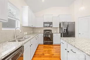 3723 Gricklade Dr, Charlotte, NC 28262 - Photo 17