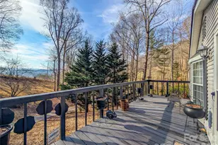 1372 Lickskillet Rd, Burnsville, NC 28714 - Photo 9