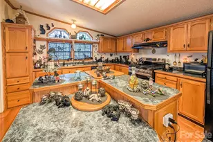 1372 Lickskillet Rd, Burnsville, NC 28714 - Photo 15