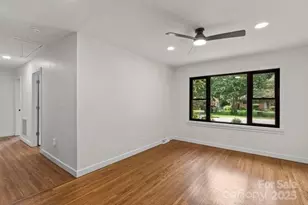 2430 Dora Dr, Charlotte, NC 28215 - Photo 9