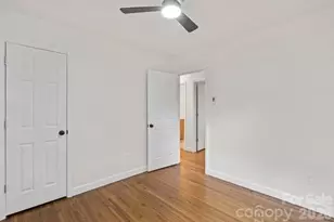 2430 Dora Dr, Charlotte, NC 28215 - Photo 11