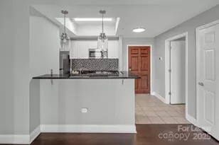 300 W 5th St, Charlotte, NC 28202 - Photo 9