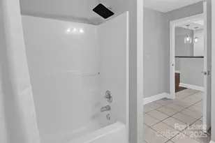 300 W 5th St, Charlotte, NC 28202 - Photo 23
