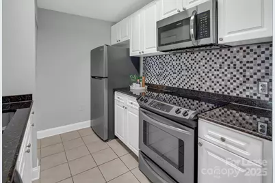 300 W 5th Street #339, Charlotte, NC 28202 - Photo 11