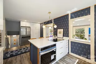 1941 Bentley Pl, Charlotte, NC 28205 - Photo 15