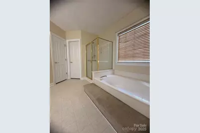 5828 Swanston Drive, Charlotte, NC 28269 - Photo 7