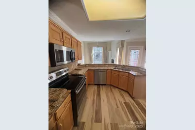 5828 Swanston Drive, Charlotte, NC 28269 - Photo 9