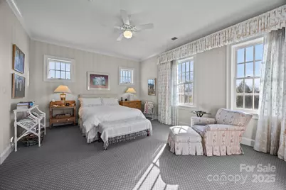 477 Fenton Place, Charlotte, NC 28207 - Photo 13