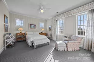 477 Fenton Pl, Charlotte, NC 28207 - Photo 13