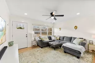 2104 Hollandale Dr, Gastonia, NC 28054 - Photo 9