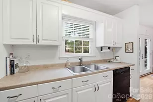 109 Spencer Woods Dr, Dallas, NC 28034 - Photo 17