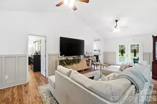 109 Spencer Woods Dr, Dallas, NC 28034 - Photo 9