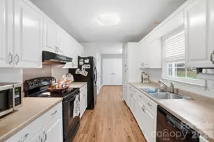 109 Spencer Woods Dr, Dallas, NC 28034 - Photo 13