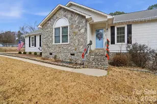 109 Spencer Woods Dr, Dallas, NC 28034 - Photo 5