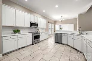 1416 Shade Tree Ct, Matthews, NC 28104 - Photo 13