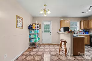 2606 Marmac Rd, Charlotte, NC 28208 - Photo 9