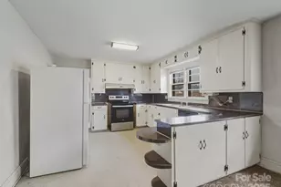 110 2nd Ave NE, Catawba, NC 28609 - Photo 5