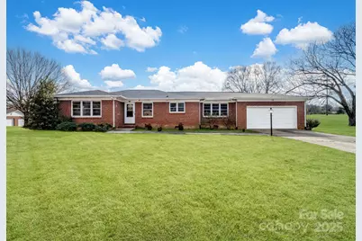 110 2nd Avenue NE, Catawba, NC 28609 - Photo 1