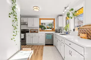 52 East St, Asheville, NC 28803 - Photo 11