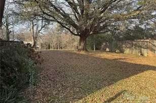 215 Nutall Dr, Mount Holly, NC 28120 - Photo 13