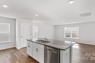 58 Caroline Vly Ln, Hendersonville, NC 28792 - Photo 7