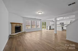 8618 Herons Pond Ct, Charlotte, NC 28215 - Photo 13