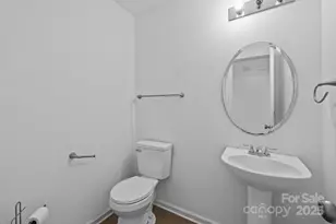 8618 Herons Pond Ct, Charlotte, NC 28215 - Photo 15