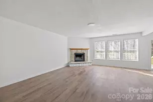 8618 Herons Pond Ct, Charlotte, NC 28215 - Photo 11