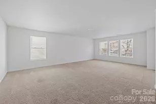 8618 Herons Pond Ct, Charlotte, NC 28215 - Photo 17