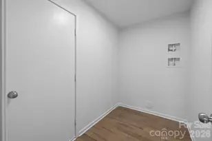 8618 Herons Pond Ct, Charlotte, NC 28215 - Photo 13