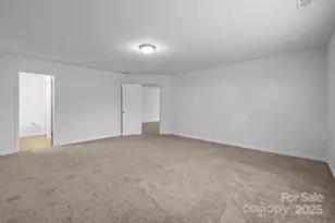 8618 Herons Pond Ct, Charlotte, NC 28215 - Photo 19