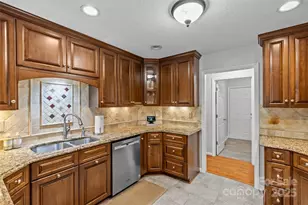 219 Timberlane Dr, Belmont, NC 28012 - Photo 29