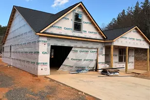 831A Wynnshire Dr, Hickory, NC 28601 - Photo 3