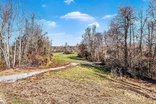 498 Carolina Ridge Rd, Gaffney, SC 29341 - Photo 15