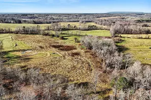 498 Carolina Ridge Rd, Gaffney, SC 29341 - Photo 5