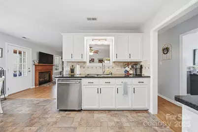 3392 Overbrook Drive, Conover, NC 28613 - Photo 11